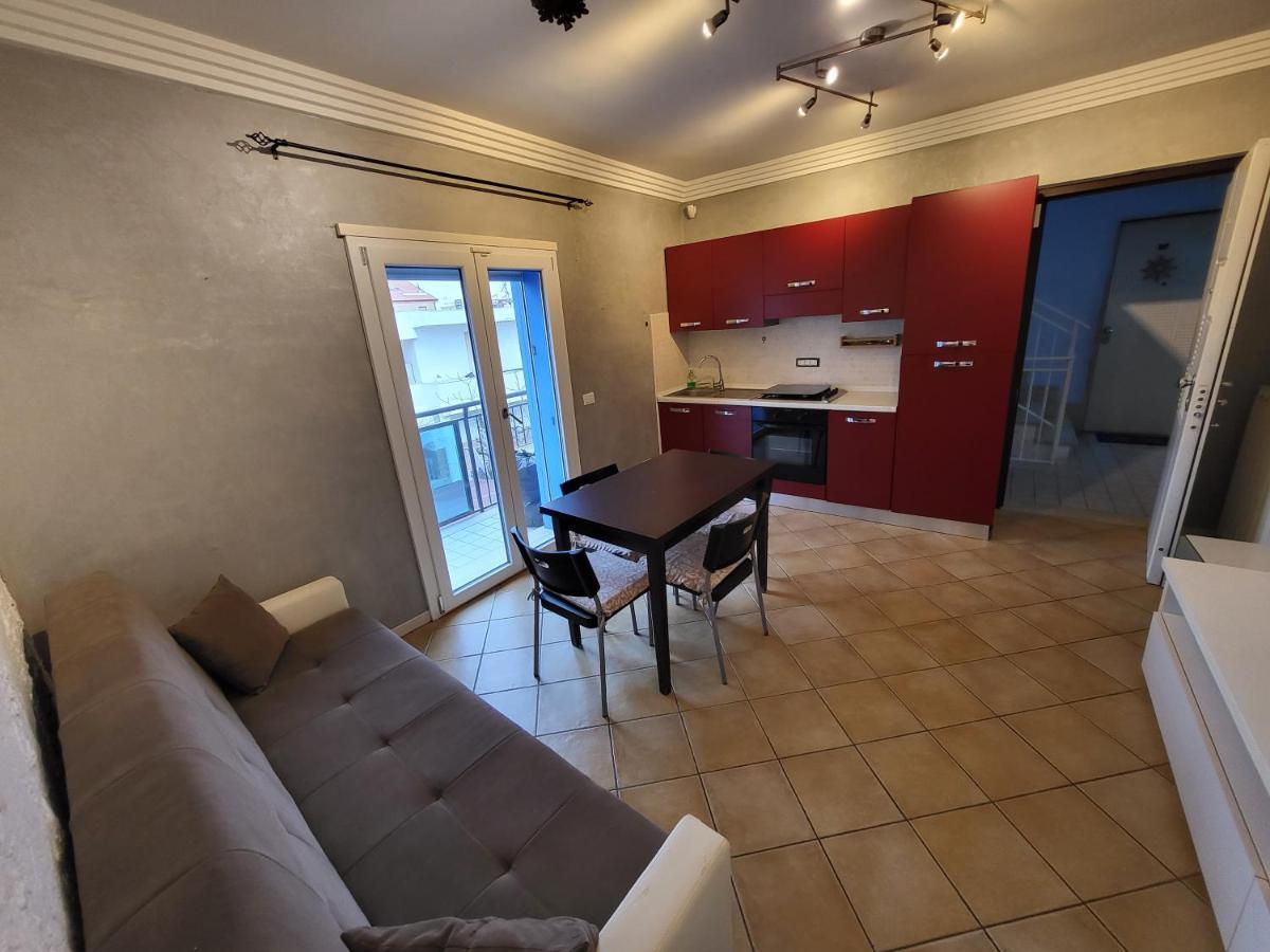 Sweet House Fiumicino Apartment Exterior foto